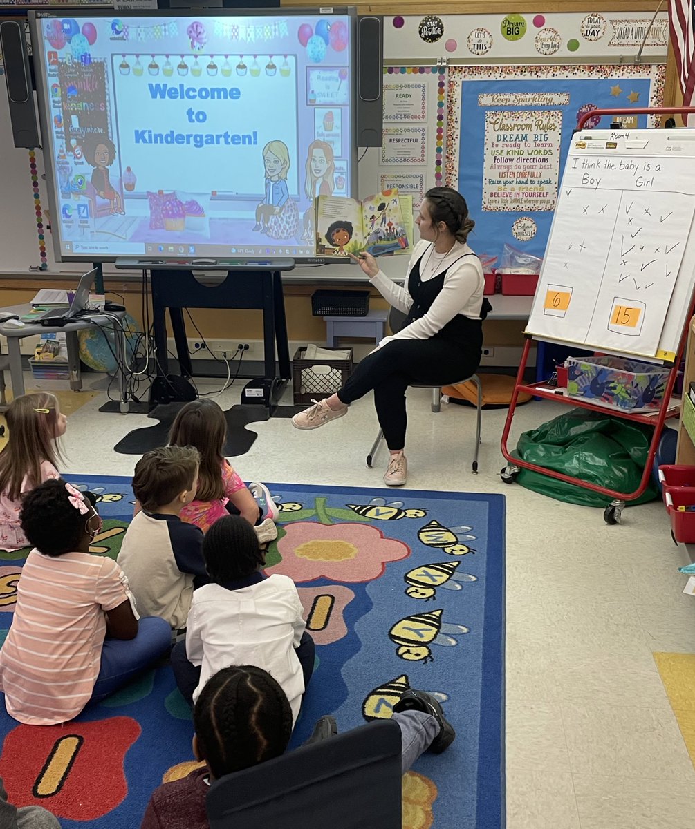 Thank you <a href="/mrsmichelSL/">Camille Michel</a> for being our Mystery Reader!📚❤️ <a href="/syracuselatin/">Syracuse Latin</a> <a href="/SyracuseSchools/">Syracuse City School</a>