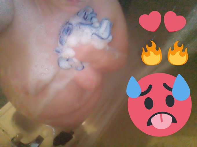 Fun in the shower, subscribe to my onlyfans see the very first time doing videos of my fun in the shower<a href="/tag/sexydicegame"class="tags"><span>#sexydicegame</span></a>