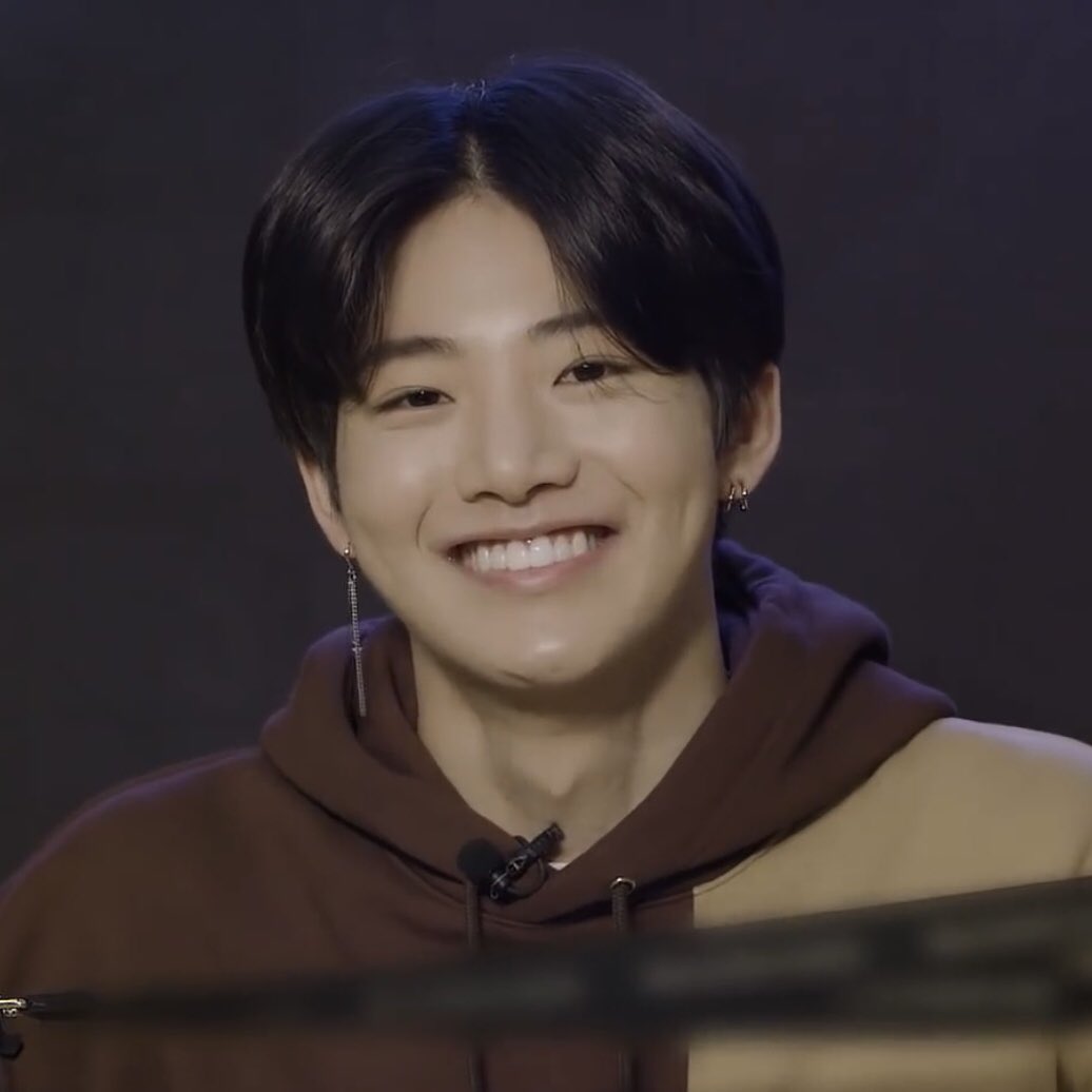 FILMKJK's tweet photo. do you get dejavu? #JUNKYU #준규 https://t.co/ufsA6dvdjc