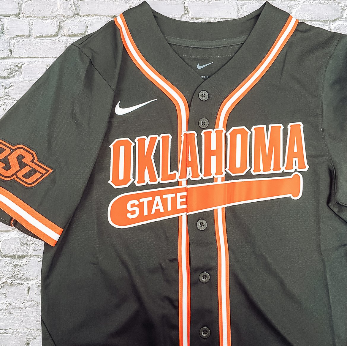 OSUGear's tweet image. Bedlam Weekend! RT &amp;amp; Like for a chance to win this #okstate jersey from @OSUUnion. #GoPokes #OurStandard 

⚾ okla.st/2Ha23PX