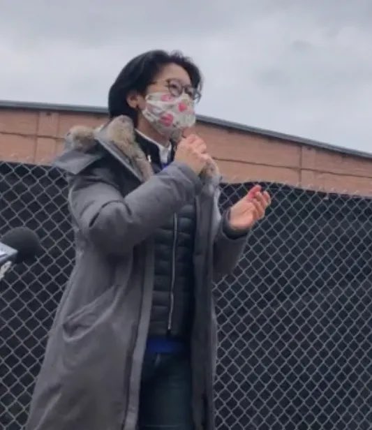 FoundryFriends's tweet photo. Foundry champion @kristynwongtam is stepping away from City Council to run for @SuzeMorrison’s provincial seat in June. It is thanks to Kristyn, Suze and many other allies that key #FoundrySite buildings are still standing. We are so grateful! 👏👏🏻👏🏽👏🏾 
#SaveTheFoundry https://t.co/4q8C3UBfXh