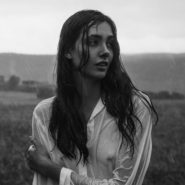 Gn 🌙

Show me your art. It applies to all kinds of art.

-Retweet this 

-No Link

-Photography, painting, drawing, 3D, 2D etc.

I will retweet the works I like