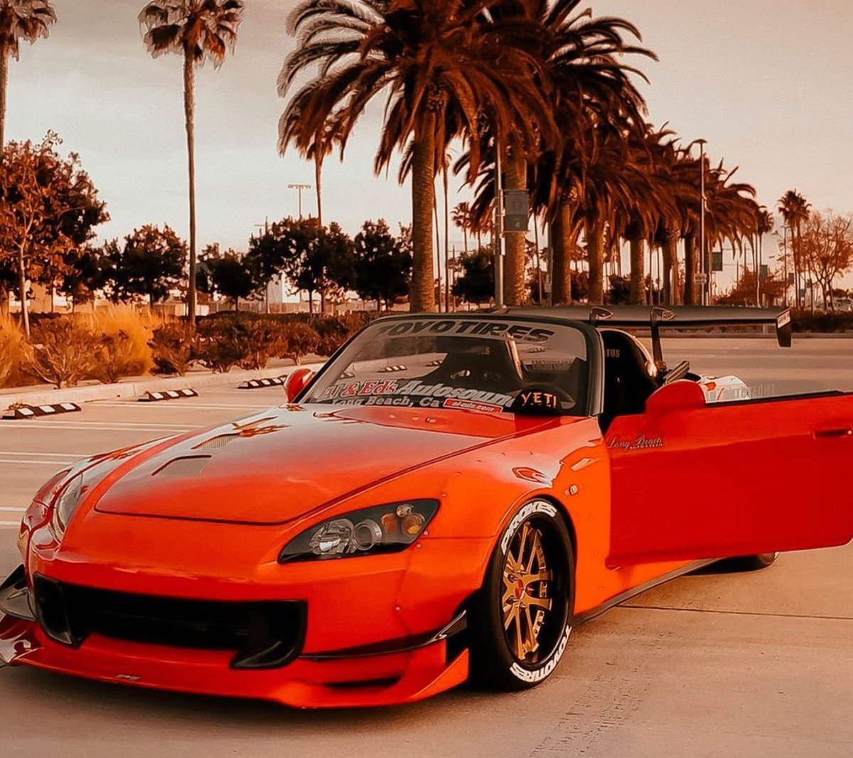 aleds's tweet photo. Feature Friday🔥

#FridayVibes #Cars https://t.co/9JKbXY6Aoc