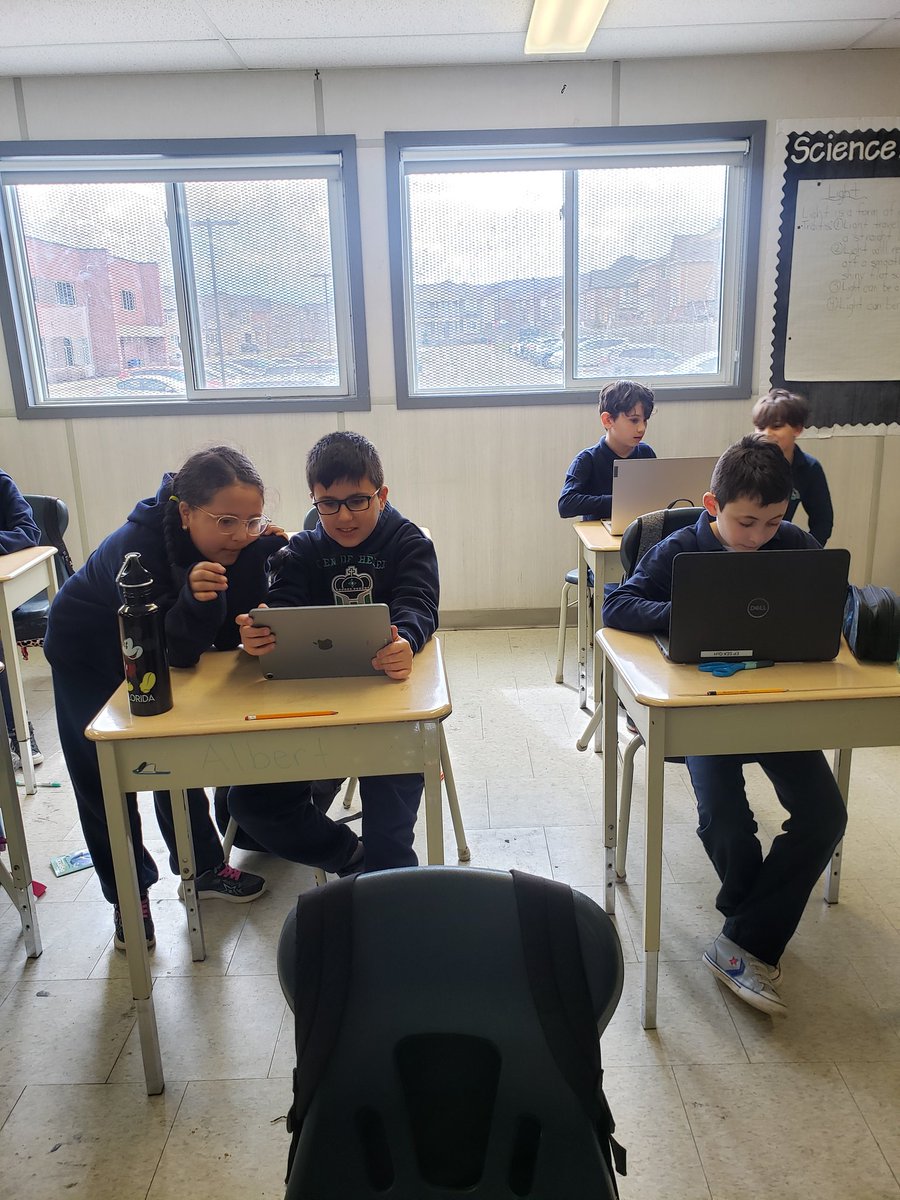 MrsShaw1234's tweet photo. Fun Friday is in full force! The students have been working hard this week to earn dojo points and recieve 20 minutes of free time. @QHMilton https://t.co/vmhE8EZBfg