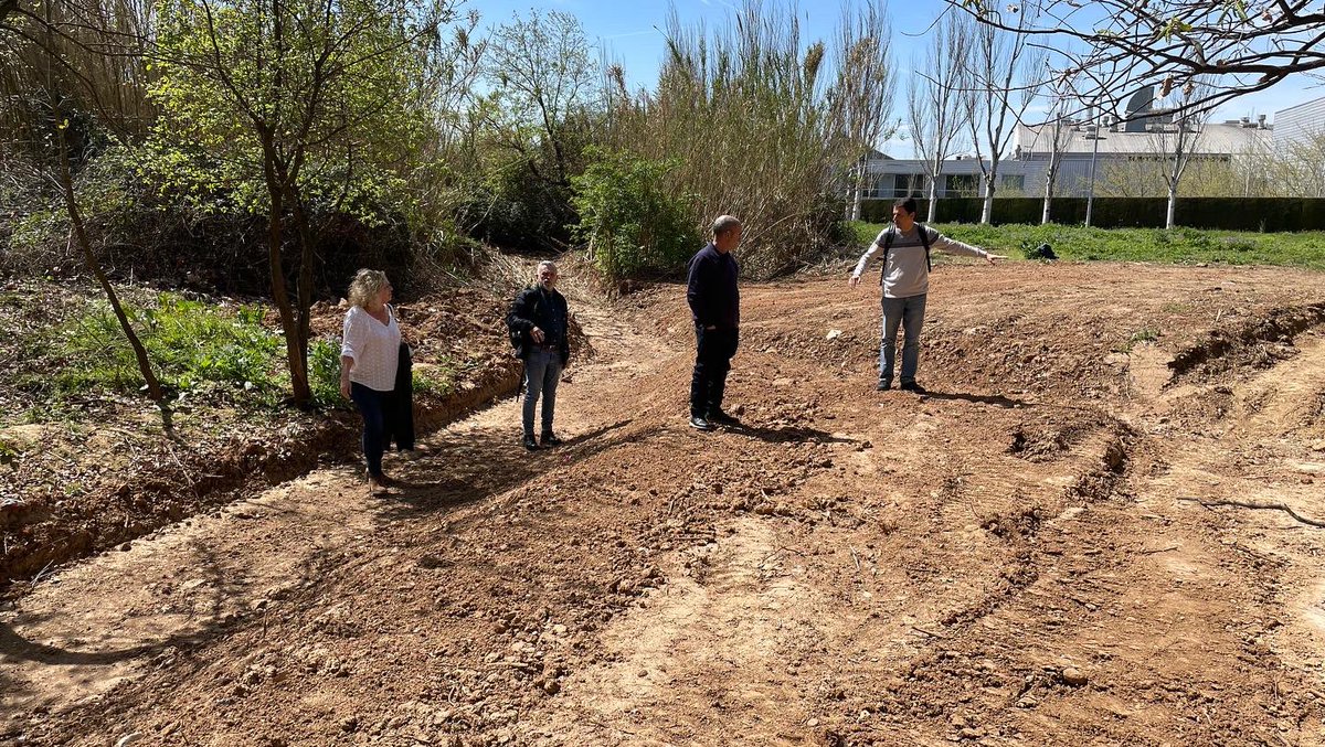 PSC_SPM's tweet photo. 😉 Esta obra se realiza gracias a los esfuerzos del regidor de Medio Ambiente, @joanmart23 que ha conseguido que el Consorcio de Gallecs la lleve a cabo sin ningún coste para el Ayuntamiento.
#Escoltem
#Dialoguem
#Treballem
#santaperpetua
#sompsc https://t.co/4mqeE7NOn2