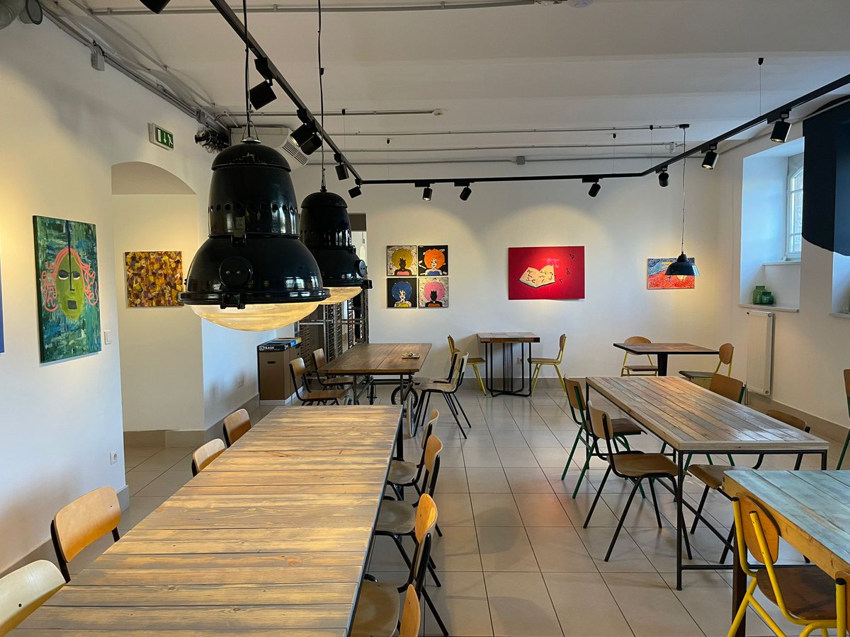 REAL School Budapest tweet media