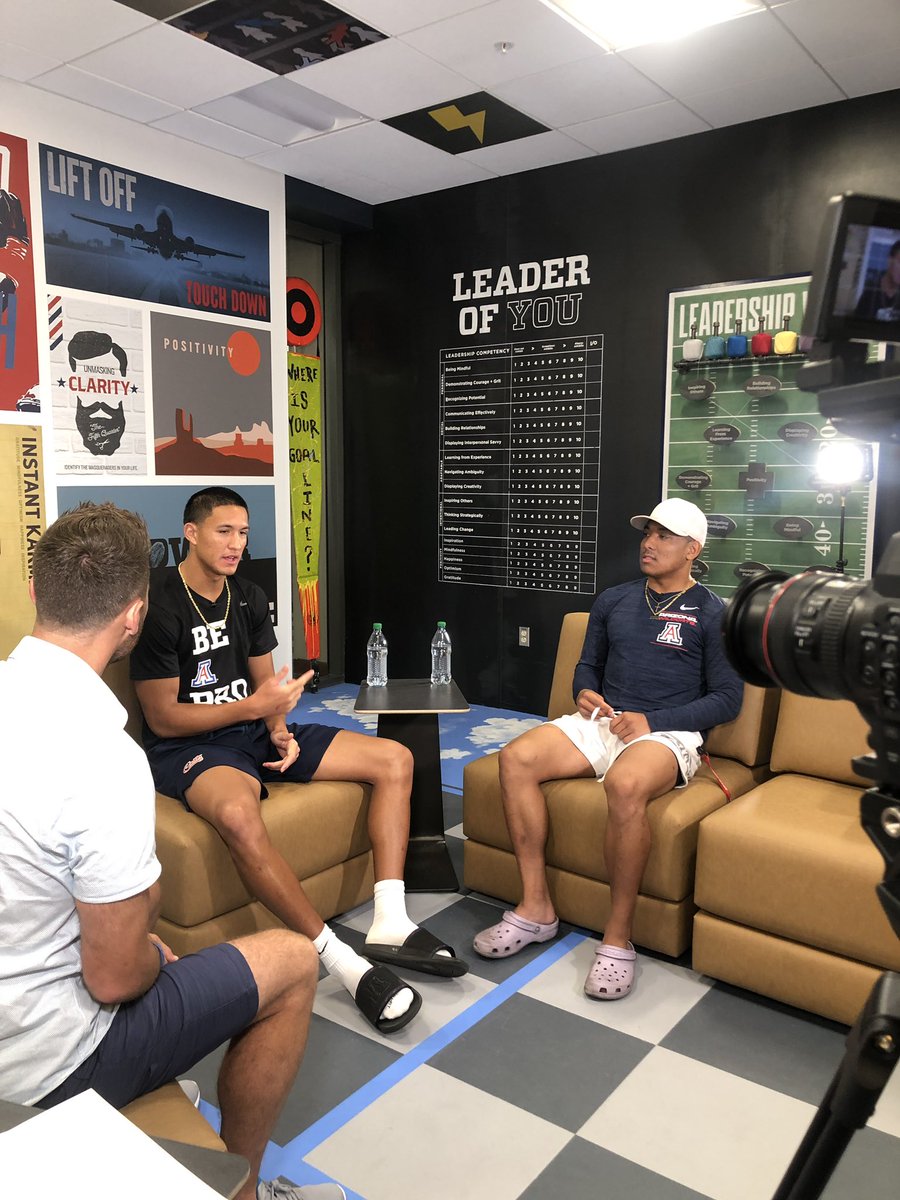 Was able to sit down with @TMAC96795 & @thenoah_fifita1 to learn about their friendship, path to @ArizonaFBall, new podcast & why #ItsPersonal to them to play for @CoachJeddFisch - tune in to @Pac12Network tomorrow for a sneak peek. 💫🏈📍📺 #HowGreatIsBall