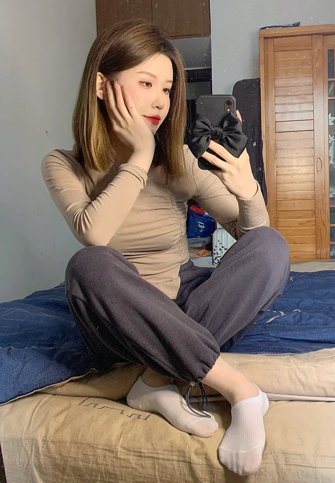 可爱世界的分享者on X: #白袜#船袜#足控#恋足#舔脚t.co 9AappaPbLD   X