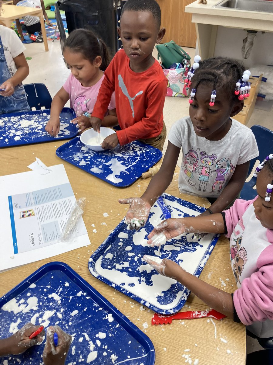 PolkPreK's tweet photo. Hands on learning with our Water Study. Children at Garner Elementary Head Start are using water to make Oobleck. #HeadStartWorks https://t.co/fZOCUjcHOe