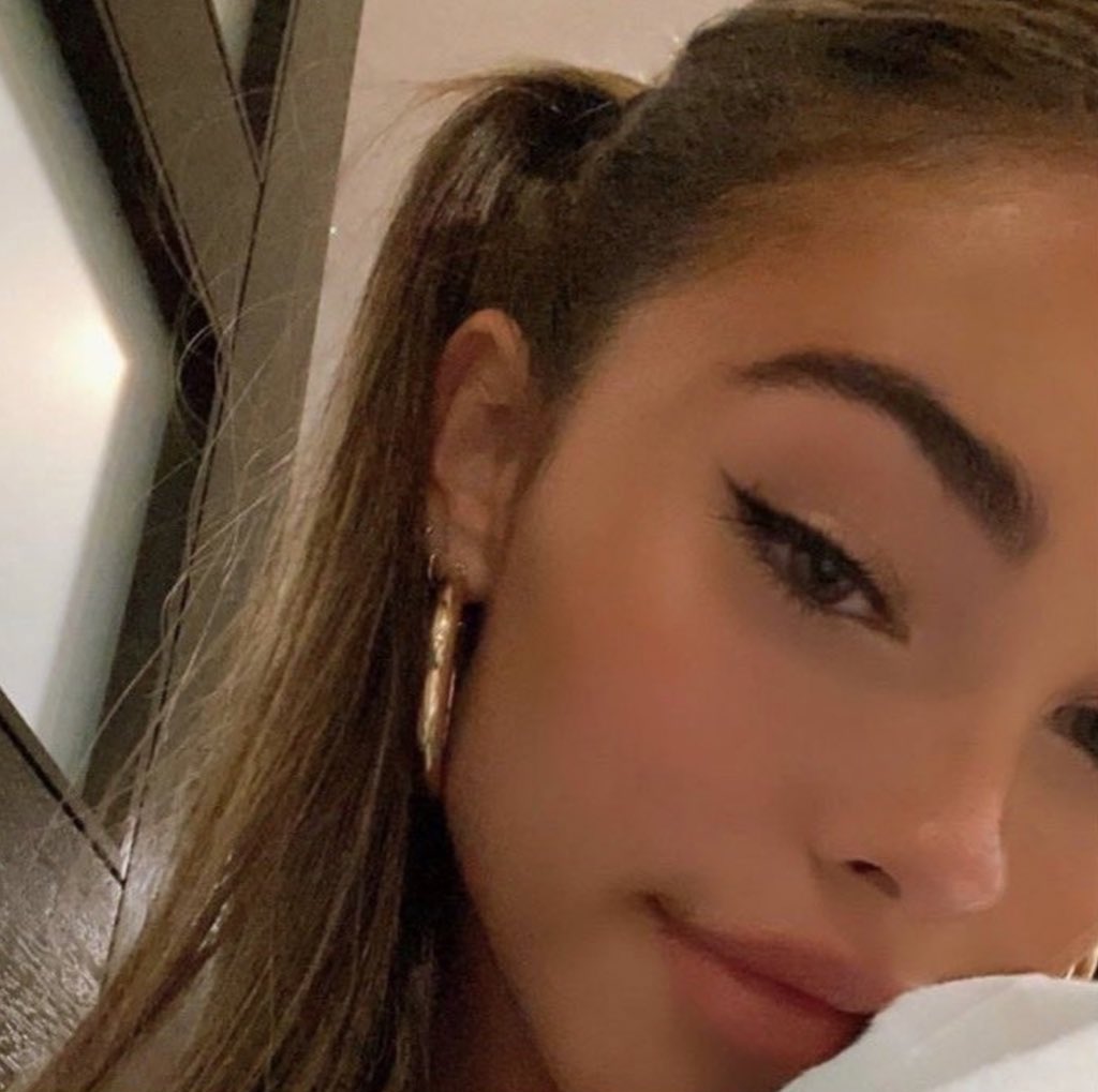 ً sophie ˚ ༘ ꕤ met ariana tweet media