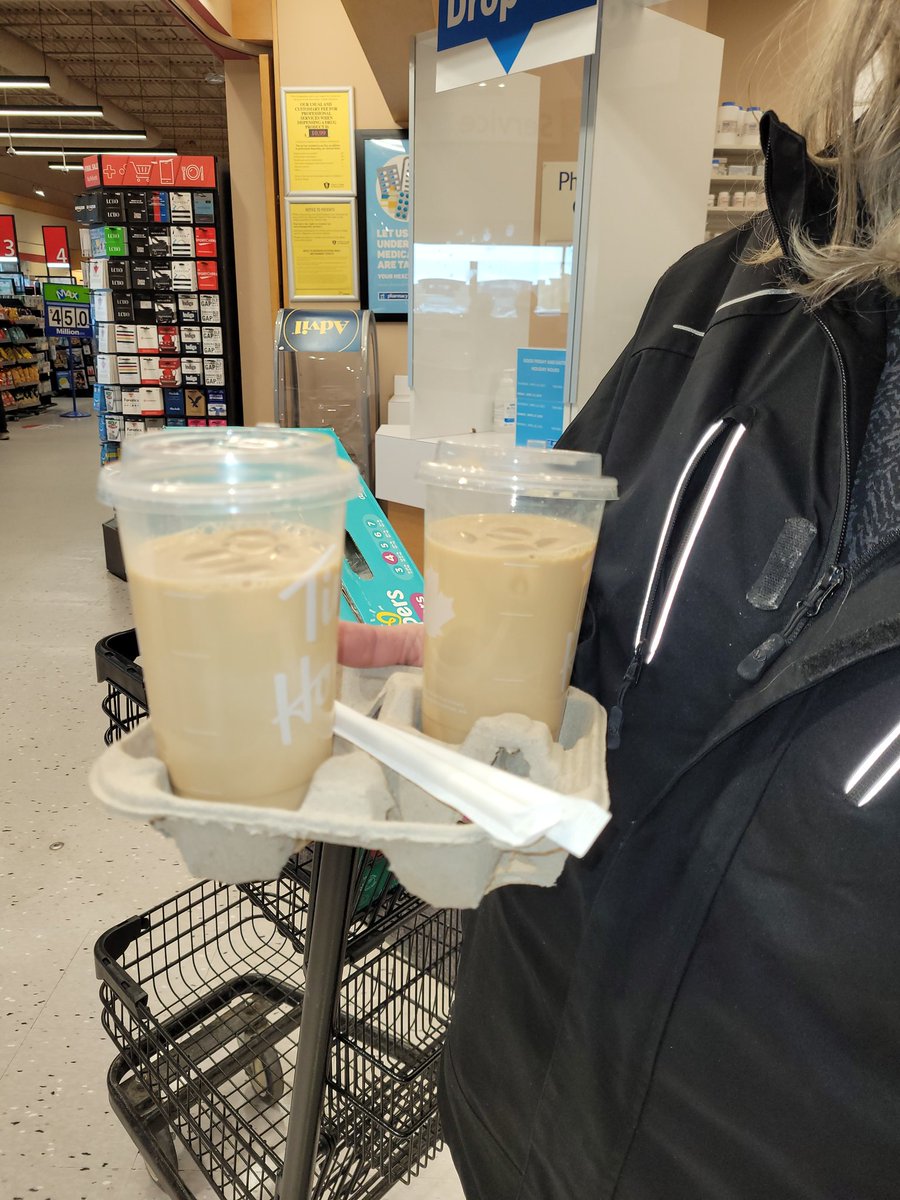 giovannavitone's tweet photo. How is this ok @TimHortons ?! I feel very ripped off https://t.co/Tzg7lIuXim