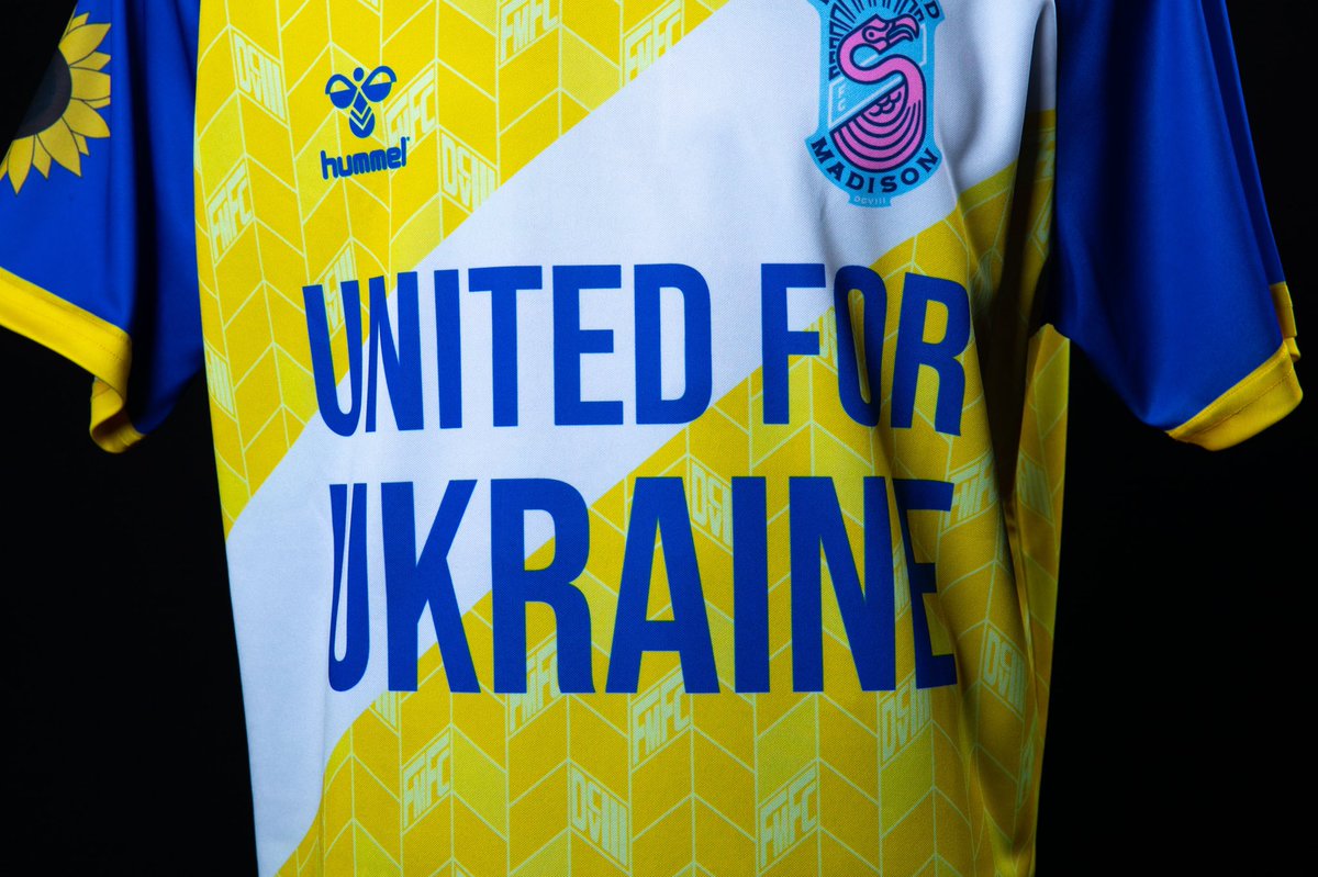 TheKitmanUK's tweet photo. #Kitnews from USL League 1 as @ForwardMSNFC have released a special Ukraine Relief kit made by @hummelUSA. πΊπ¦β½οΈπ
100% of proceeds from shirt sales will go to @UNICEF for Ukrainian relief. ππ»
https://t.co/WzENbqBRBD
#ForwardMadisonFC #ForwardMadison #Hummel #UnitedForUkraine https://t.co/ToB9TBmyo1