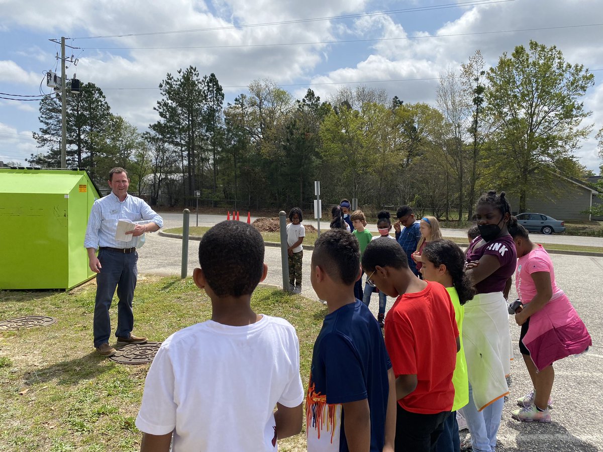 For the past two days, our @CMESCubs scholars had the opportunity to work on various #STEM related hands-on projects thanks to @RTI_Education and the #STARwardSTEM Grant! #STEMontheGo @FrankMcKayNC @mellottahill1 @CumberlandCoSch @MsTMJohnson @AmyMcDowell1231 @CascasanB