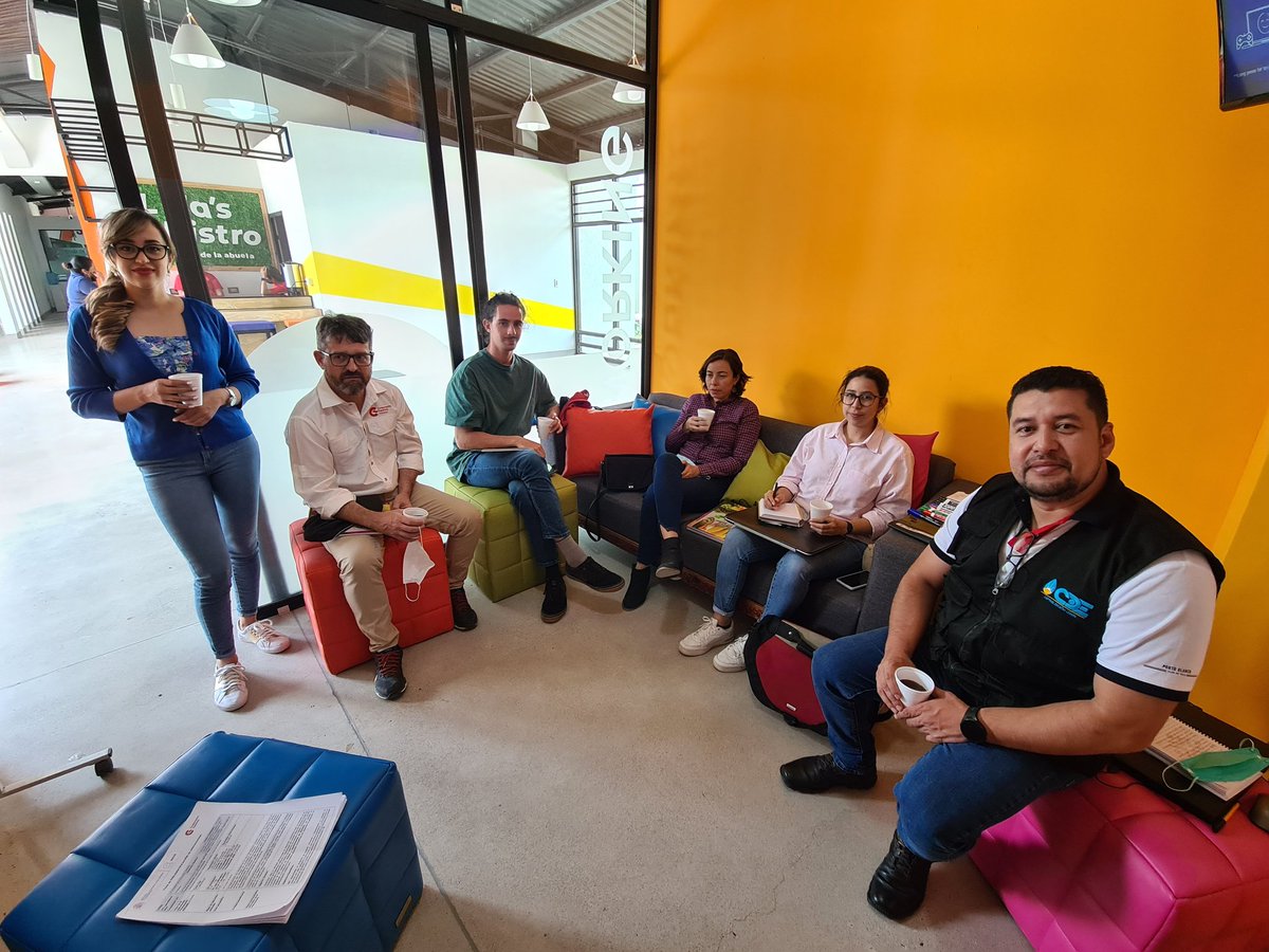 AECID_Honduras's tweet photo. Hoy la @AECID_es, @ihahhn #FUNIDE y @cdemipymerl hicieron revisión de propuestas en el CIIE para desarrollar una estrategia integral de impulso a la cadena de turismo de #Intibucá #LaEsperanza y #Yamaranguila, para aprovechar el potencial natural e histórico de los 3 municipios https://t.co/bbyFTgql2K