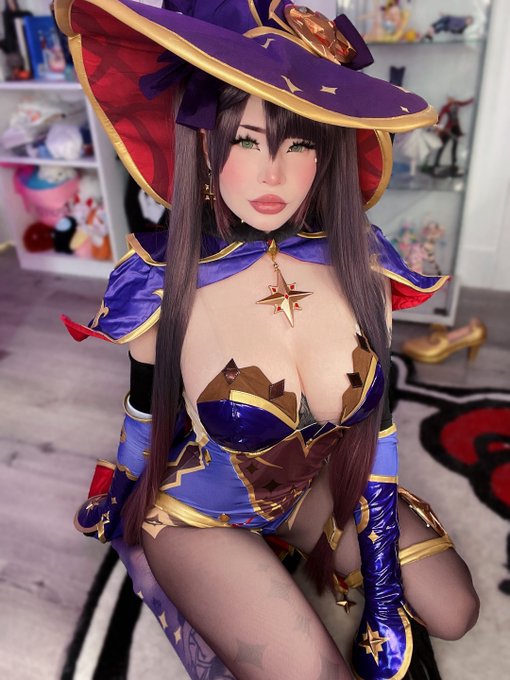 23 years around the sun today 🥳🎂 happy birthday to me :3 https://t.co/Yst17WboTw