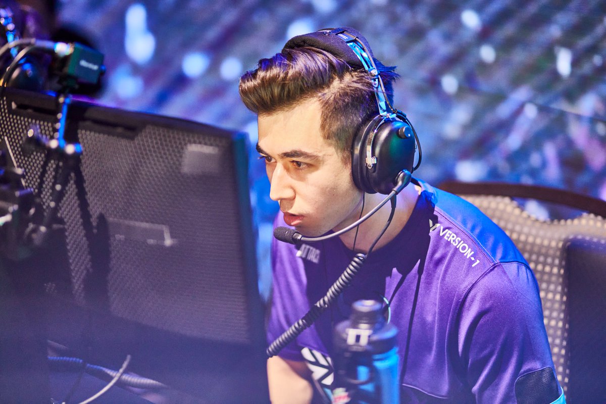 CODLeague's tweet photo. Time for a Flashback Friday to a HISTORIC Major II #CDL202 https://t.co/Mi2DhwpBCs