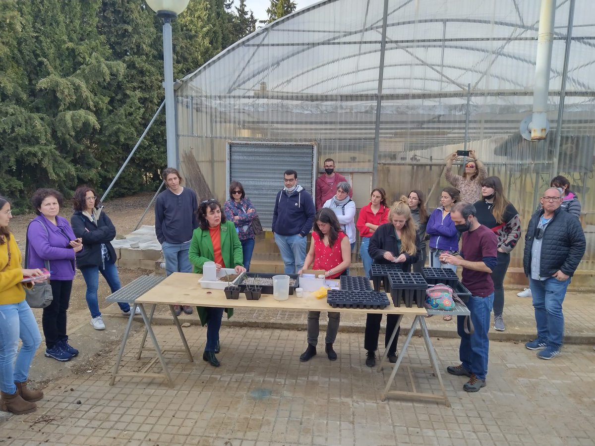 VidegainMaria's tweet photo. Ilusionada y emocionada tras las I Jornadas Agroecológicas celebradas hoy en @EPSunizar . Por un suelo vivo!! Gracias a los asistentes y las ponentes por haberla hecho posible. @Icia_GobCan @redfaragon @unizar @CampusHuesca https://t.co/Ox6t7xDkC1
