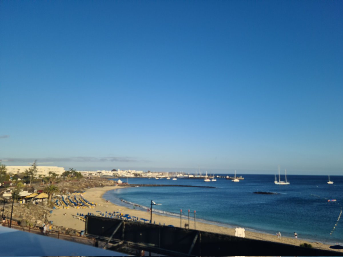 EYFSCreative01's tweet photo. View for dinner #relax #goodfood https://t.co/luntQiriha