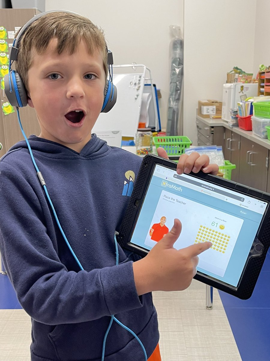 QueefLatinahO_G's tweet image. What?! This is division!! Who is this first grader!?! #mathwiz @WISDLagway @Jojoboone