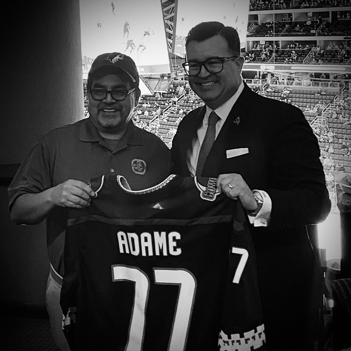 WeAreCPLC's tweet photo. Our thanks to @ElevationHR_1 &amp; David Vasquez for hosting @DavidAdameCPLC on his birthday 🎂 at @ArizonaCoyotes game 🏒. Muchas gracias @MrXavierAG for the Adame personalized jersey. Goal! #LuckySevens https://t.co/HYZD3OB9TA