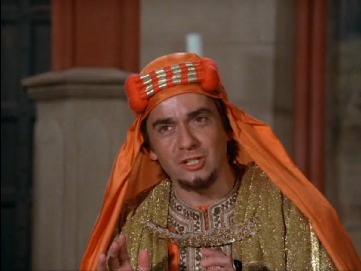 televisionaryZW's tweet photo. 8084. #WhenThingsWereRotten "The House Band" - Well this is quite 70's, not only is it a plotline about OPEC but the "Arab sheik" is played by, sigh, Dudley Moore. The pilot of this was pretty good, this, not as much, though still has some good gags. (B-) https://t.co/s46Bqadby5