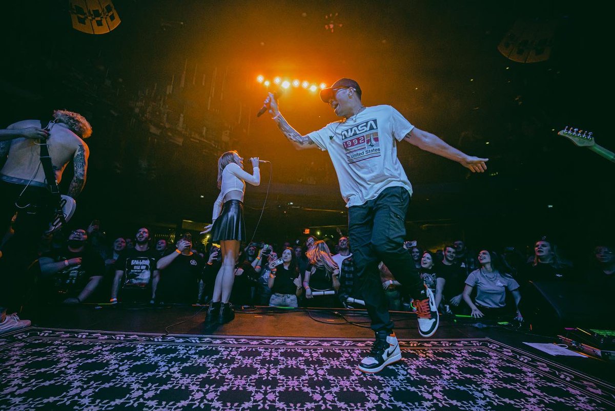 audramllr's tweet photo. so much love for the whole tour package we’ve been able to spend all of our time with this past month. all my love to every single person who was involved in this tour. 🖤 can’t wait to see you again soon https://t.co/Gp2V0yry9X