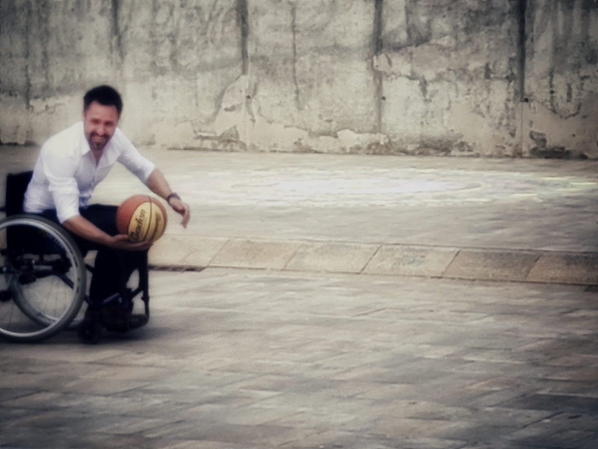 MarcPuigtio's tweet photo. L’art de fotografiar esport 🔝 Gràcies @shintachief 😍#DMAF2022 #StJuliaDeRamis #ErcStJulia #GrupMifas #Educacio360 https://t.co/sKO4YJ2dkj