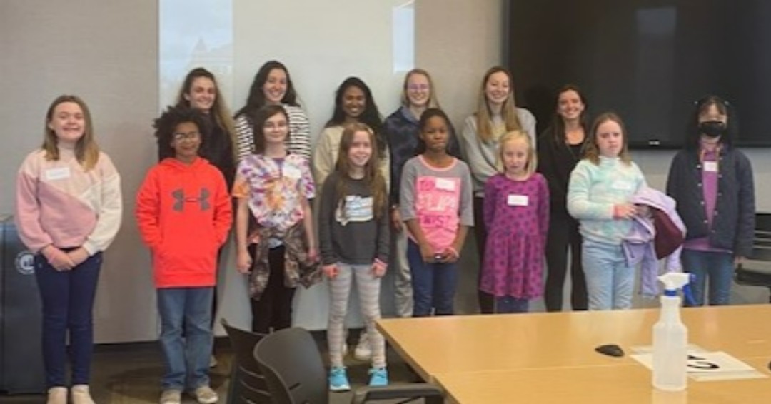 HeartofMoGOTR's tweet photo. We can't thank the members of the @mumedicine @AMWADoctors group enough for hosting a fantastic learning experience for our GOTR girls! Thank you to Ishica Zaman, and the rest of the medical student team for making the experience memorable! We ❤️you! https://t.co/xX7s41sDhB