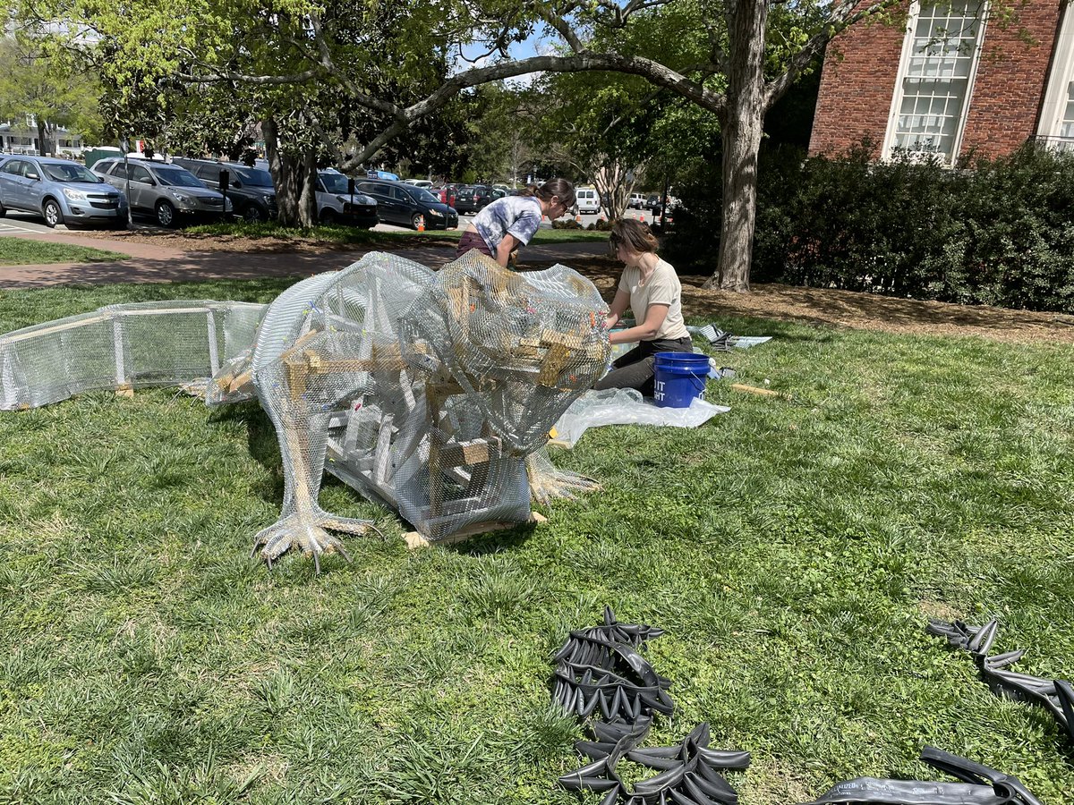 A most beautiful spring day to celebrate <a href="/UNC_Galapagos/">UNC Center for Galapagos Studies</a>’ 10th anniversary with screen printing &amp; sculpting.
