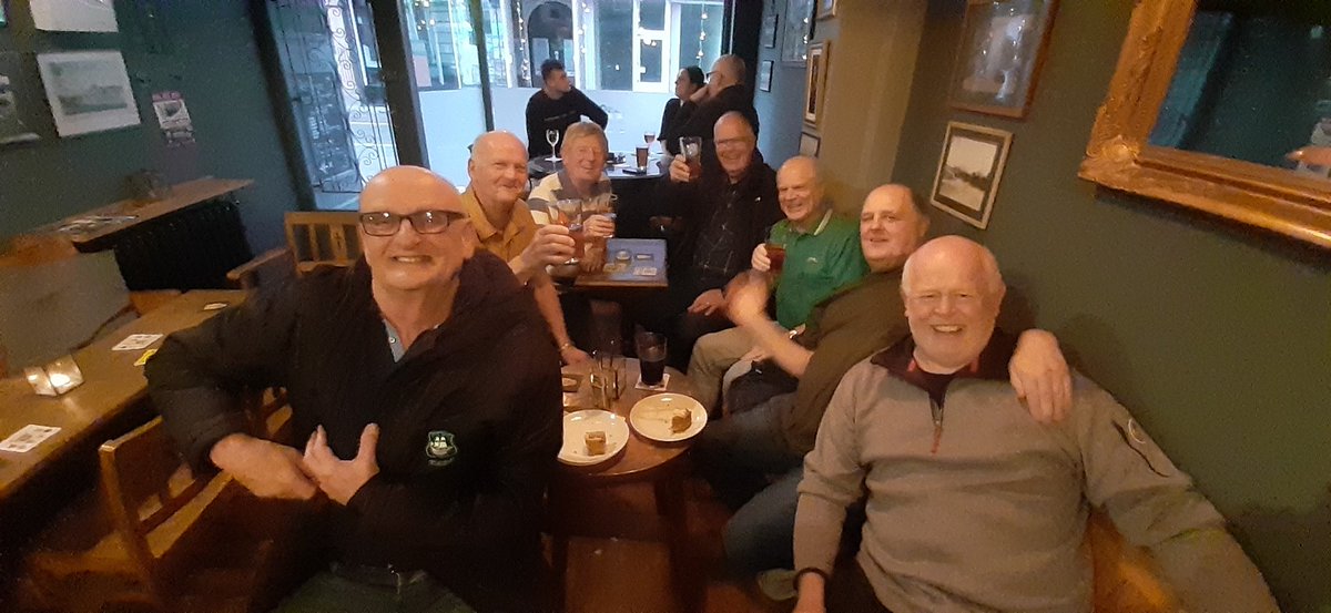 Argyles main firm are already here in the LAST HERETIC !! They can't wait till tomm <a href="/RealAlePubsAwa1/">Real Ale Football Away Days</a> #awaydaypubs  @Only1Argyle #greenarmy #PAFC #argyle #pafc #coyg #UTBA