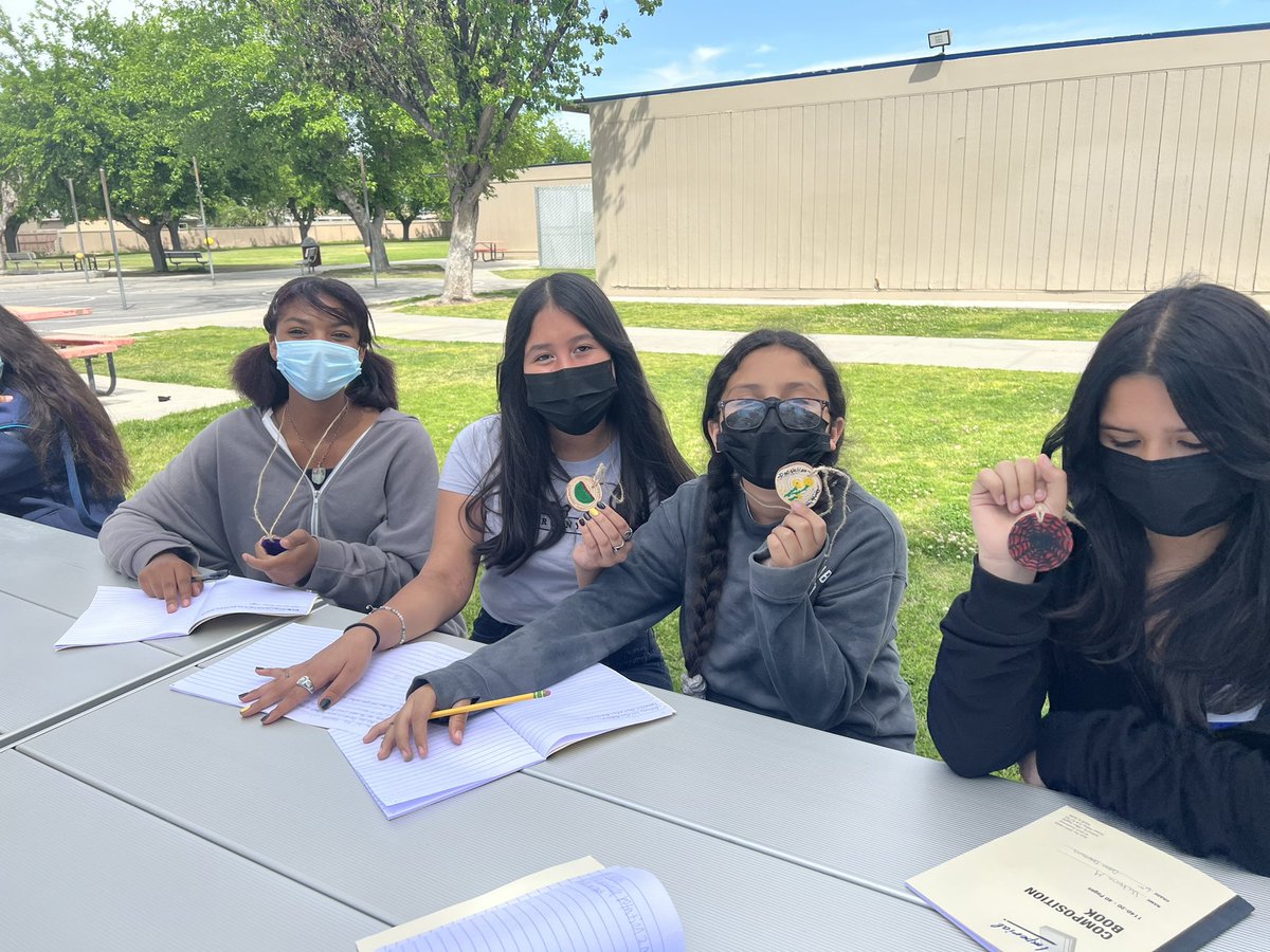 MissHannible's tweet photo. Since we couldn’t go to camp keep we bought camp keep to them! This is my students during their nature observations/ erosion science experiments. #kcsos #science4kern #campkeepweek https://t.co/HjgJouHMdH