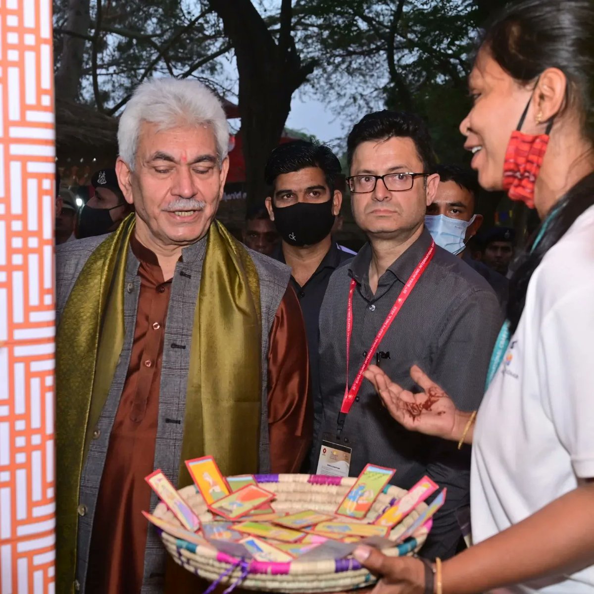 ShilpkariBazaar's tweet photo. The 35th Surajkund International Crafts Mela-2022 came with a promise of a bigger event with renewed energy for J&amp;K and particularly for us at Shilpkari Bazaar. It was a movement of pride for Jammu and for us to receive the coveted 'Kala Nìdhi'. 

#jammu
#amazingjammu https://t.co/dNd7EvdisI