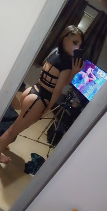 Wanna spank? https://t.co/fkcrFFrhZy