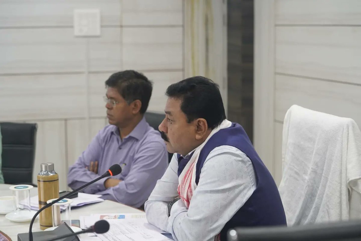 cprdassam's tweet photo. Hon'ble Minister Shri @RanjeetkrDass, P&amp;RD, Govt. of Assam addressed a review meeting of the State Employment Guarantee Council today at Commissionerate, P&amp;RD, Panjabari, Ghy-37.

1/3 https://t.co/Q7M9NpghiF