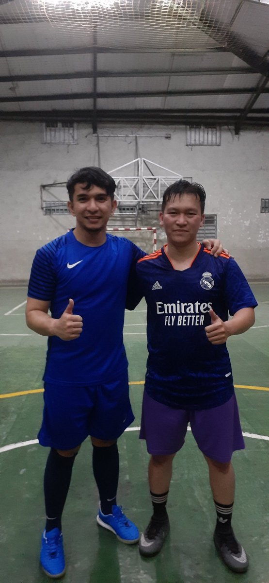 MKAIBANDUNG's tweet photo. Pemuda Ahmadiyah (Khuddam) Bandung mengadakan kegiatan Fun Futsal Ramadan bersama GAMKI (Gerakan Angkatan Muda Kristen Indonesia) Kota Bandung pada Kamis (7 April) pukul 8-10 malam di GOR Taman Futsal, Cicadas. https://t.co/QLXcdBkxUB