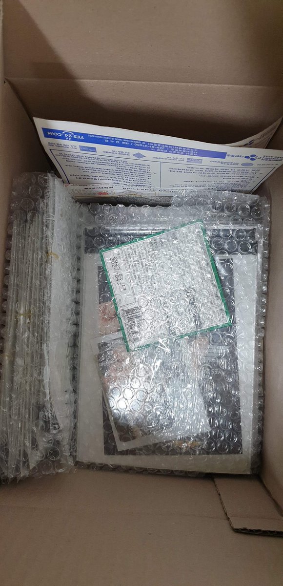 eriyadistrict's tweet photo. Before I sleep, here’s the photo update for arrived (KR) items.
Teolaegi
SM SG Photopacks
Grey Suit PBs
#EDUPdates https://t.co/tjWLy5jzvC