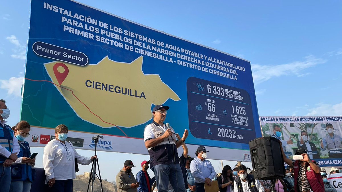 SedapalOficial's tweet photo. 🔵 #SedapalInforma | Sedapal dio inicio a la obra “Instalación de los Sistemas de Agua Potable y Alcantarillado para los Pueblos de la Margen Derecha e Izquierda del Primer Sector de Cieneguilla” que beneficiará a más de 6 300 habitantes del distrito. (1/5) https://t.co/EQWJn1CcVQ
