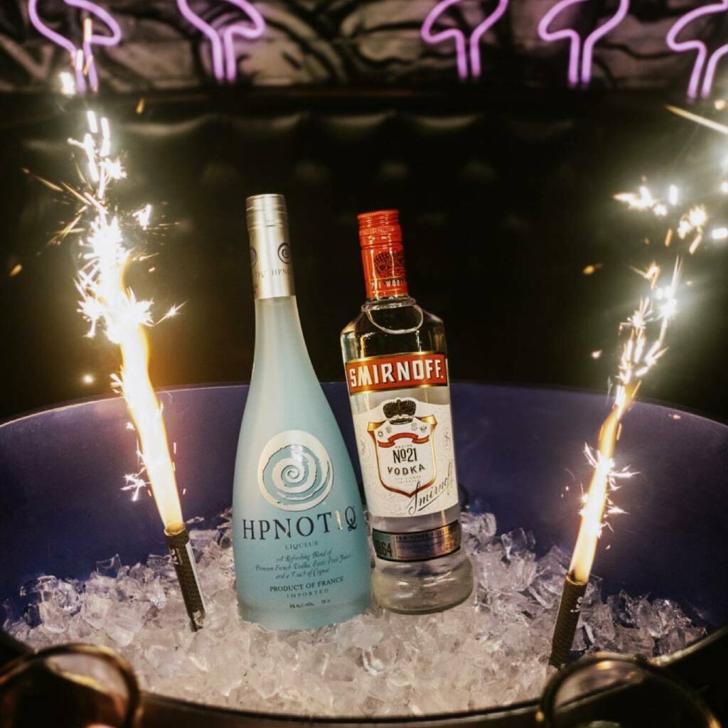 ParadisoNewc's tweet photo. Competition Time!🥂

To WIN; 

1 BOTTLE OF ABSOLUT🍸
1 BOTTLE OF HPNOTIQ 🌀 
YOUR OWN VIP TABLE 🥂
10 FREE ENTRIES &amp; Q-JUMP ⏭
A Paradiso Black Card 🖤

Simply:

- Tag your friends 
- Follow @paradisonewc 
- Share to your Story!🌟

WINNER ANNOUNCED AT 8… https://t.co/J36om4tiu9 https://t.co/wa29Wgtd6v