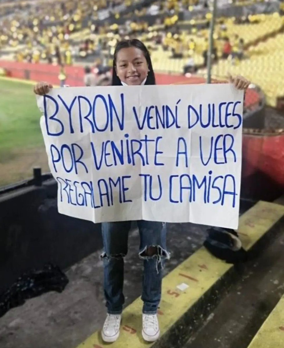 nicorivera05's tweet photo. Byron está buscando a la niña para concederle lo que le pide.

Compartan y esperemos que Twitter haga su magia. https://t.co/kDqWSUW2Xf