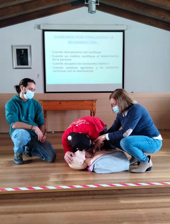 Infermeria reprèn les formacions en RCP bàsica pels alumnes de l’Escola Taller de l’<a href="/AjEsporles/">Ajuntament Esporles</a> després de la pandèmia.🚨 #comunitant-nos <a href="/apmallorca/">Gerència d'Atenció Primària de Mallorca</a> <a href="/goib/">Govern de les Illes Balears</a> <a href="/Coiba1/">COIBA</a>