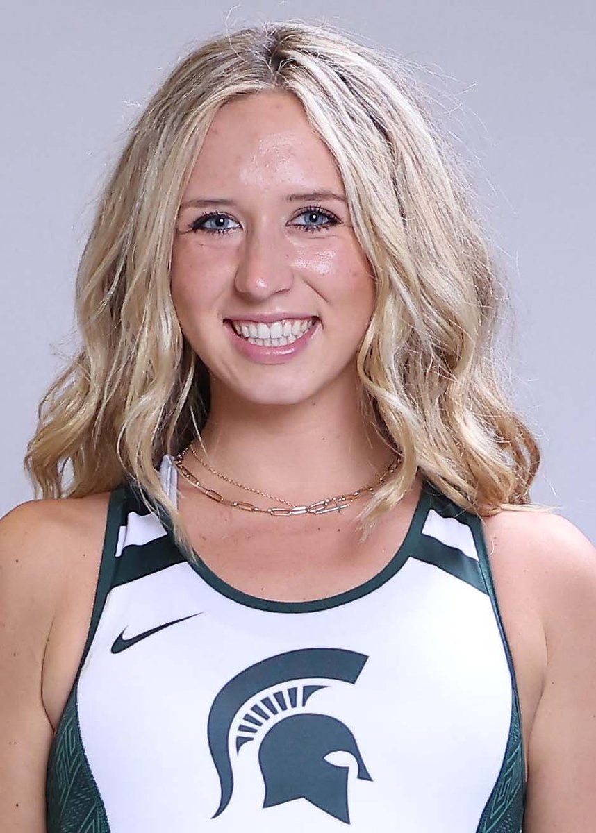 Congrats to Kendall Carlin for accepting a summer internship with <a href="/GoldmanSachs/">Goldman Sachs</a> as a Global Markets Summer Analyst in New York City! #BrightFutureFriday 🌟