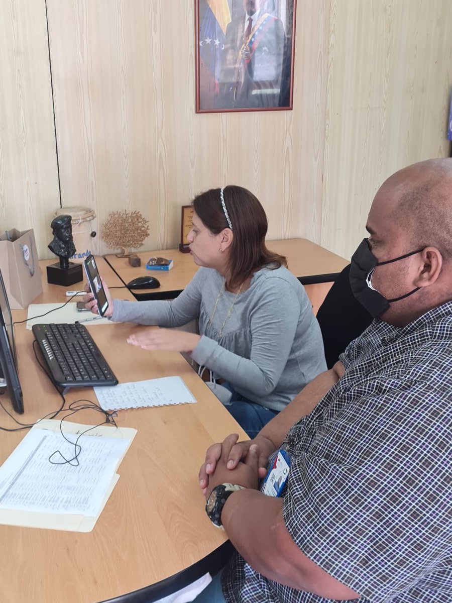 Hoy #08abril |Realizamos videoconferencia con los jefes y jefas de supervisores a nivel nacional para dar las orientaciónes pedagógicas del III momentos para culminar un año escolar exitoso.
#CulturaVenezolana.
<a href="/NicolasMaduro/">Nicolás Maduro</a>
<a href="/_LaAvanzadora/">Yelitze Santaella</a>