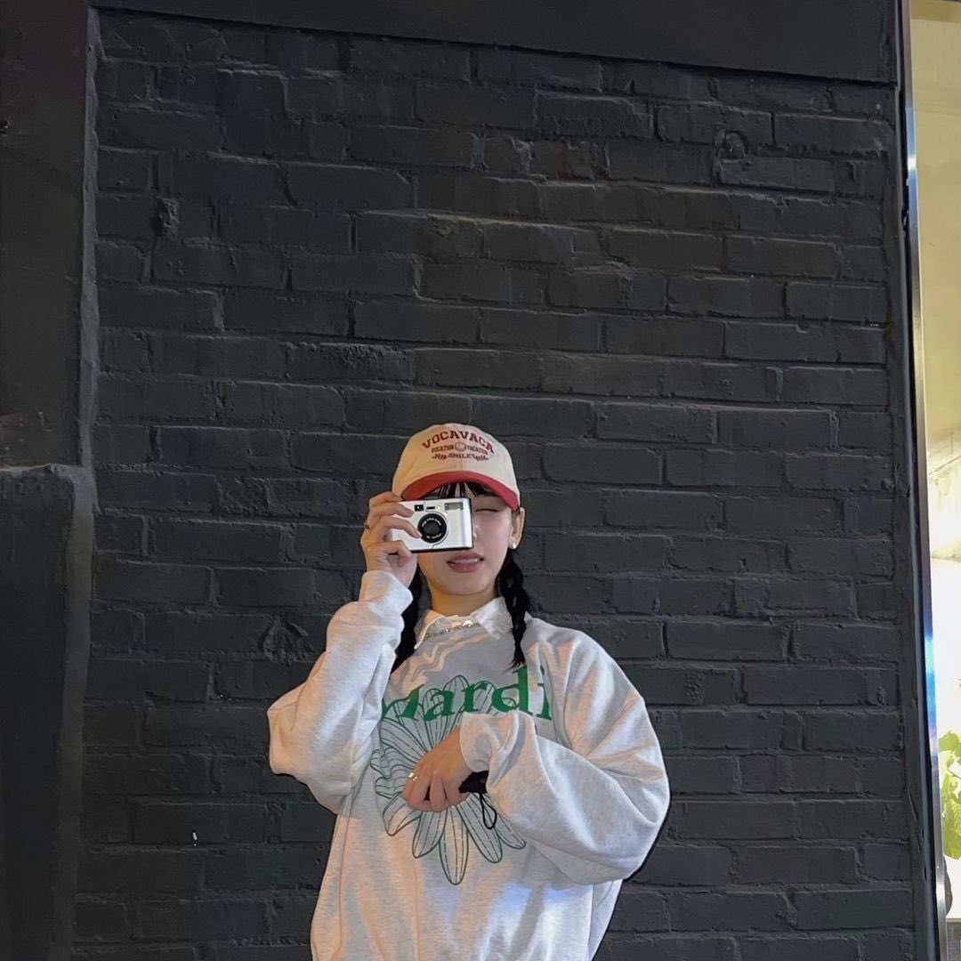 txtnozethinker's tweet photo. Camera 
#노지혜  #휴닝카이 #NOZE #HUENINGKAI https://t.co/aD67XeesZc