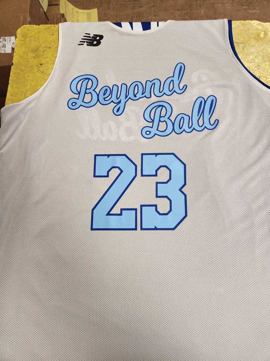 GOBEYONDball's tweet photo. Indy Bound w/ The Boys ‼️
@newbalancehoops 🤝
@RL_Hoops ✊
#MOB https://t.co/oYir073vdl