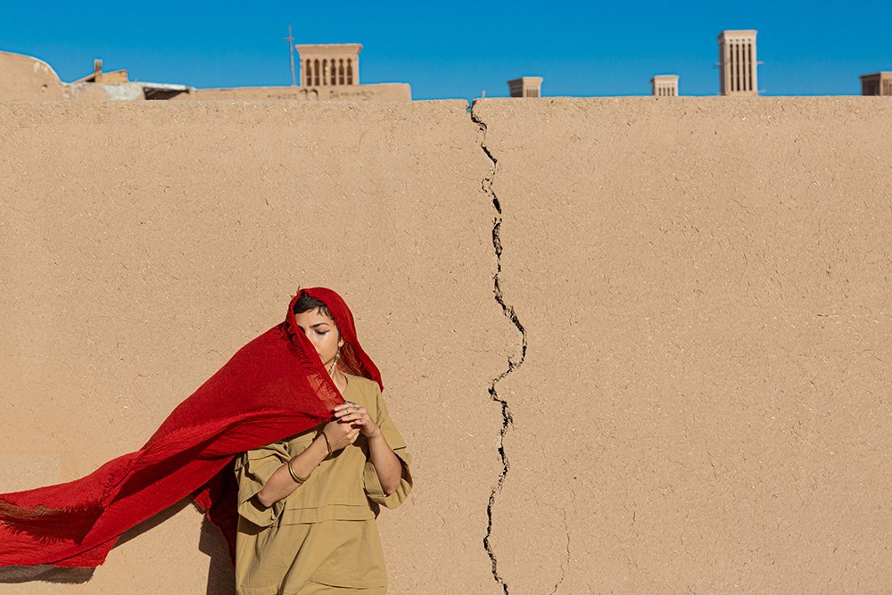 After a long time "Desert Girl" found his home.
Many thanks to dear <a href="/AyaniNima/">Nima Ayani</a>🙏🏻♥️ 
I am very happy that my piece of work is the first entered in your collection.
foundation.app/@mehrdadvahed/…
#nft #NFTCommmunity #NFTphotographers