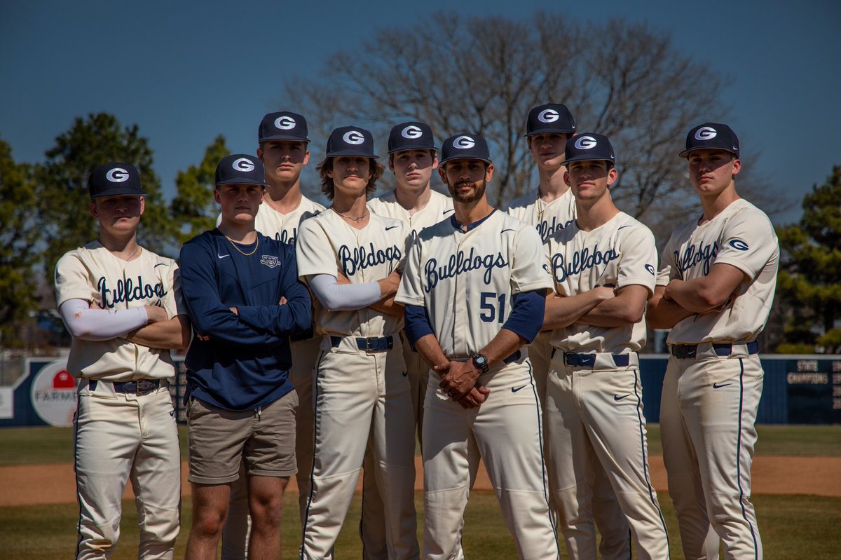 Gameday‼️

📍 - 🏠
⏱ - 5
📡 - Gamechanger Live

Senior Night starts at 4:30

Pop Out Tonight‼️
#ForLuke