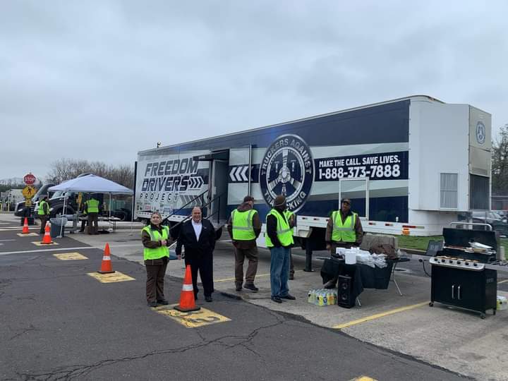 EricDWilliams17's tweet photo. Nice Job Chesapeake! Started strong in Lawnside on Monday and finished up strong in Willow Grove on Thursday! Truckers Against Trafficking event where over 650 partners view of the world we live in were changed! It's only the beginning
@FeedersGrove 
@FeederPhlpa 
@WCHPA_FEEDERS https://t.co/iTBHvRyPb5