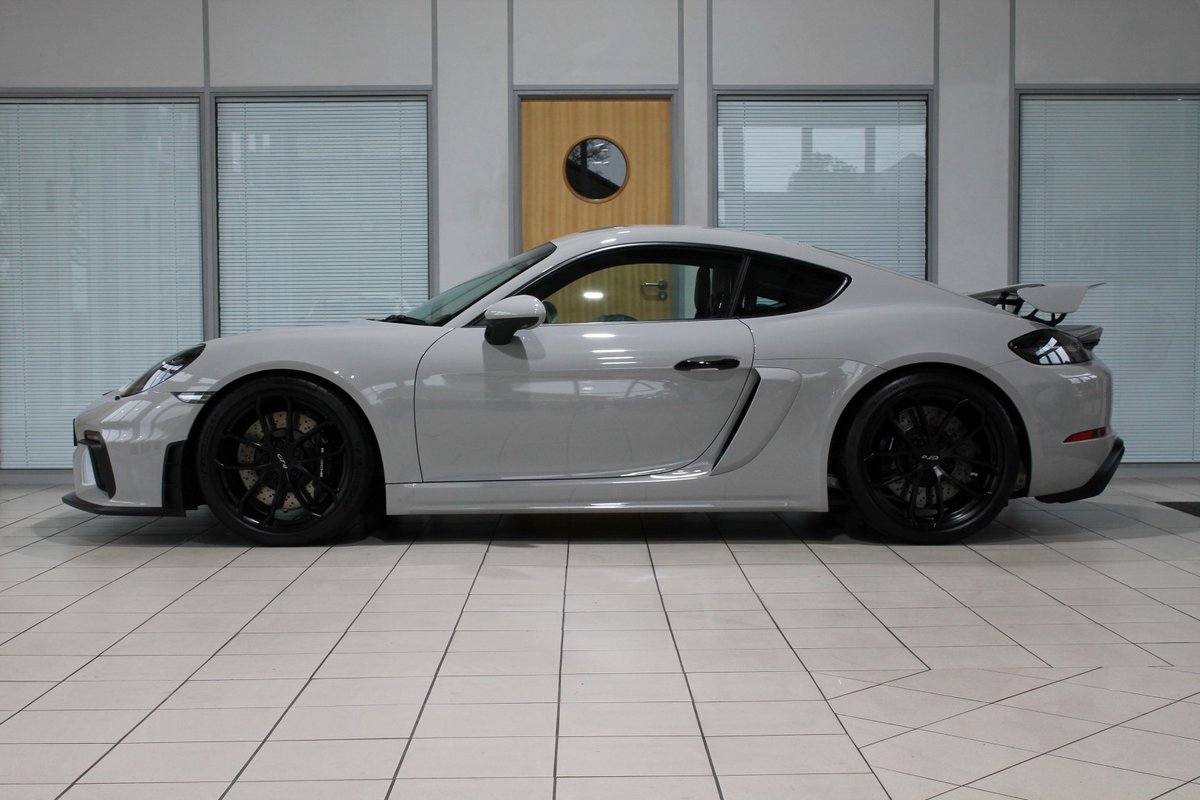 HarbourCars's tweet photo. NEW ARRIVAL - We have just taken this beautiful Crayon Porsche Cayman (718) 4.0 GT4 Clubsport Manual into stock. With only 1 owner and just 1620 miles, this is a very special car. For more information please visit https://t.co/OK25c9WDn8 or call 01243530630 https://t.co/3xCR7MZQAP