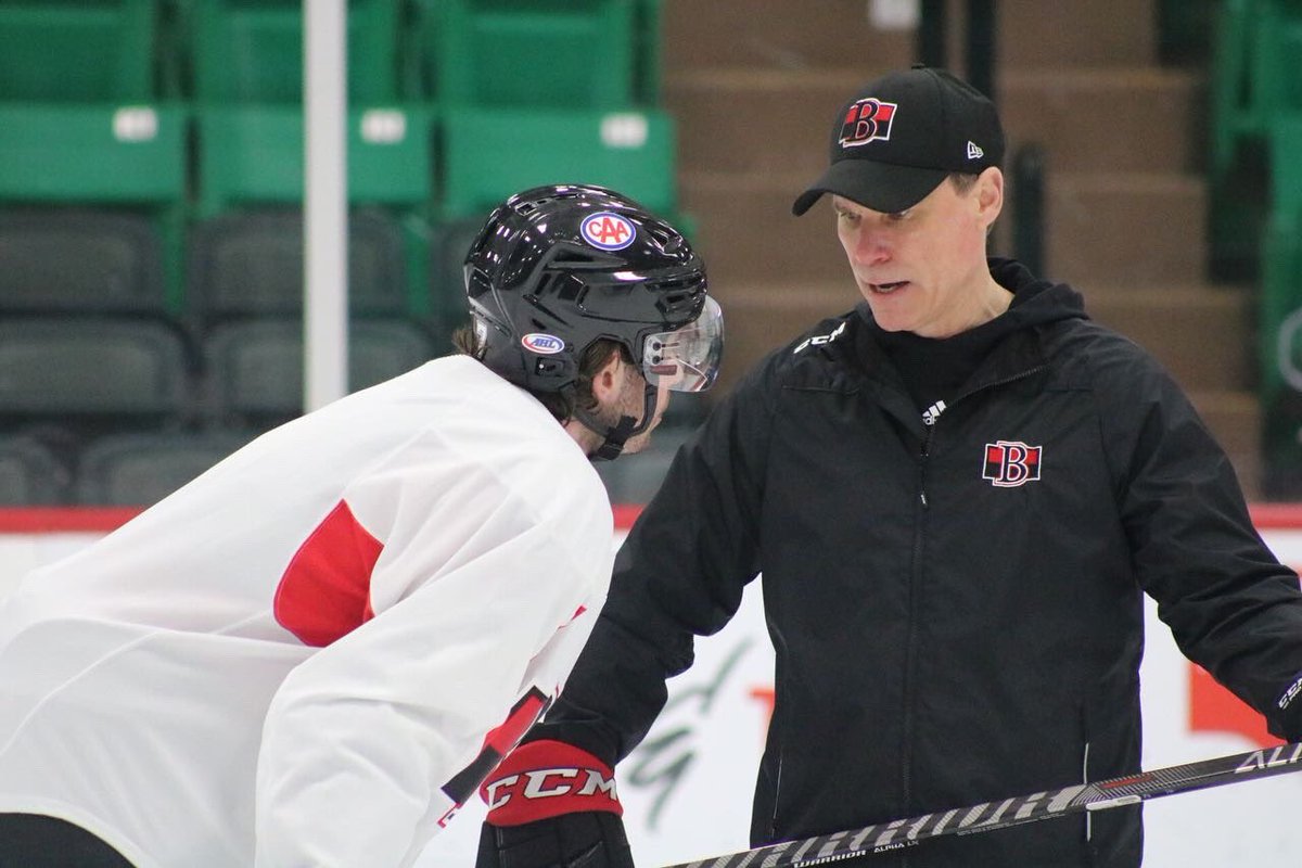 First 👀 of <a href="/viktorlodin17/">Viktor Lodin</a> on the ice at CAA Arena! #ForTheB #WelcomeToBellevegas