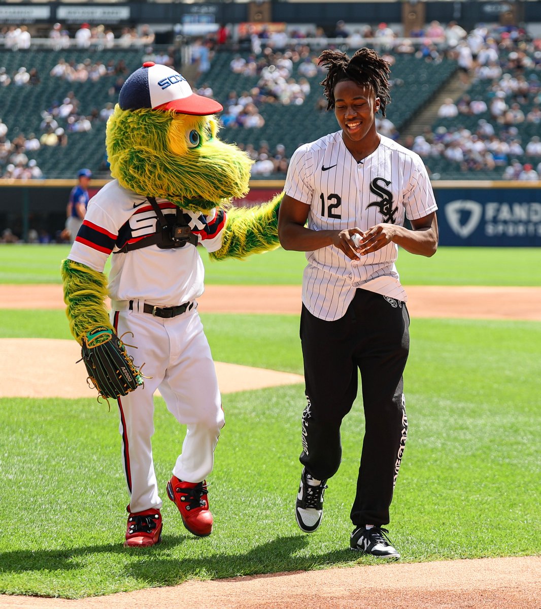 chicagobulls's tweet photo. Southside baseball is back!

Good luck this season, @WhiteSox! ⚾️ https://t.co/jTxlUd51sH